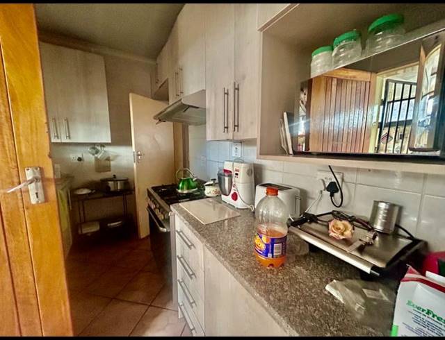 2 BEDROOM HOUSE FOR SALE IN VANDERBIJLPARK CE 1